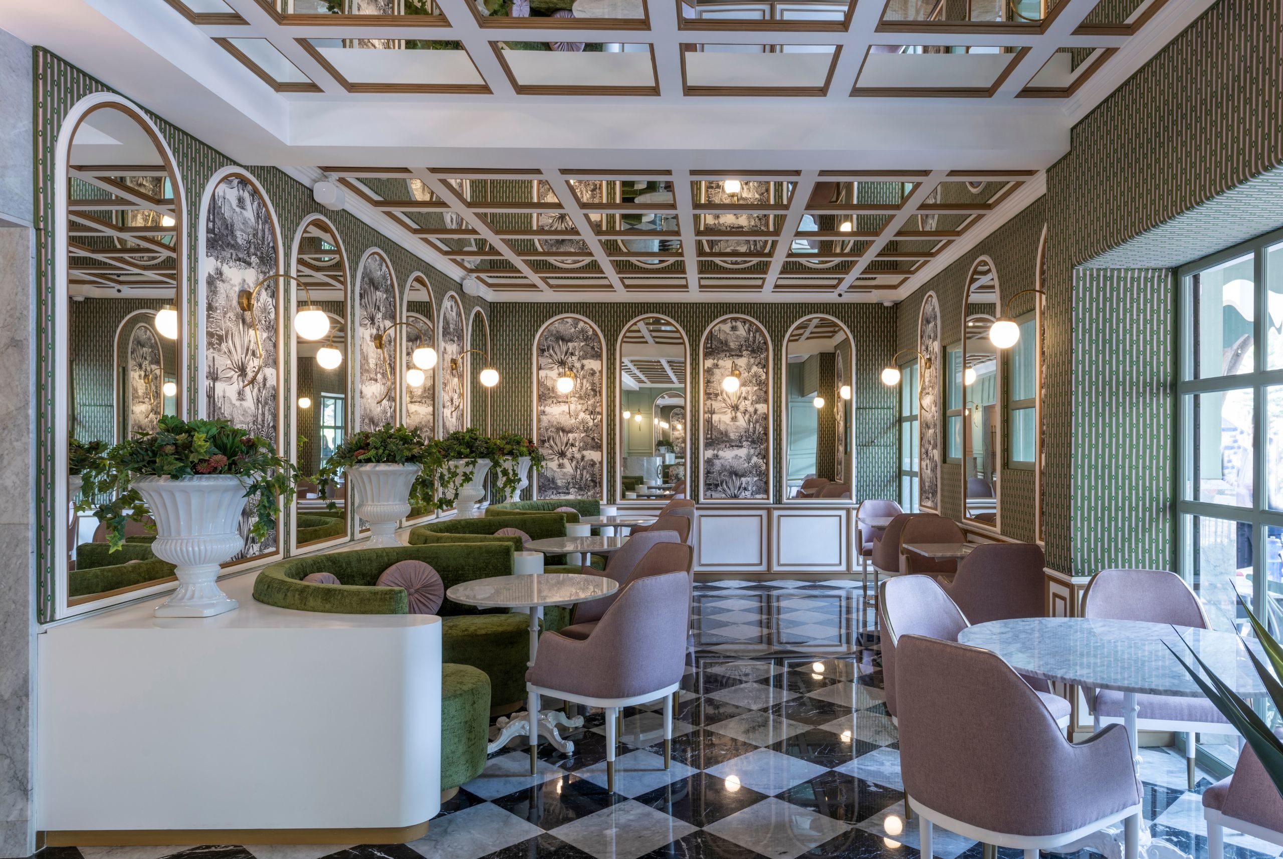 Visitamos Ladurée, la casa de repostería francesa que abrió en México