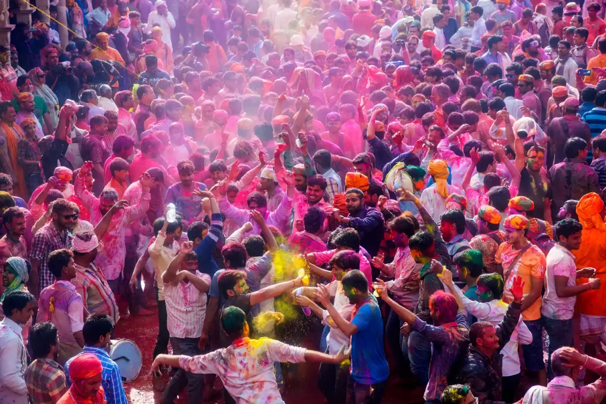 TAL-holi-festival-WHENINDIA0923-7a1696192a494cc9803a0969de470291-1200x800 - La mejor época para visitar la India si buscas buen clima, tarifas más bajas y festivales