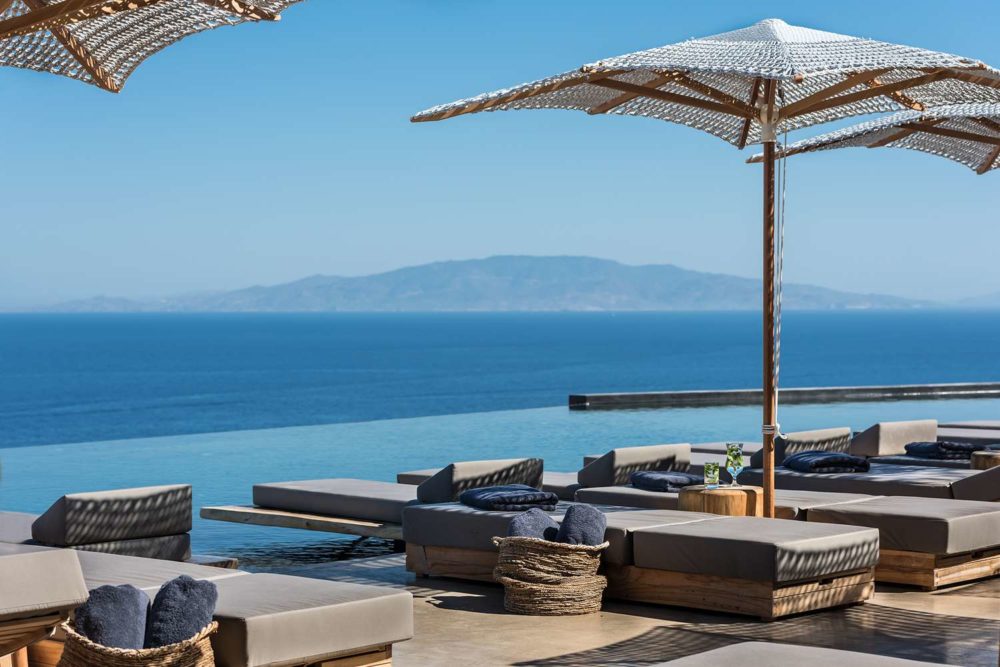 Este magnífico resort de Santorini es uno de los mejores hoteles de Grecia
