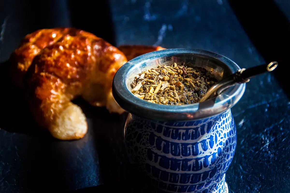 TAL-mate-TODOBUENOSAIRES0823-de1e4e24e8914d398cd94c0a08ddacd9-1200x800 - Las 25 mejores cosas para hacer en Buenos Aires, según los locales