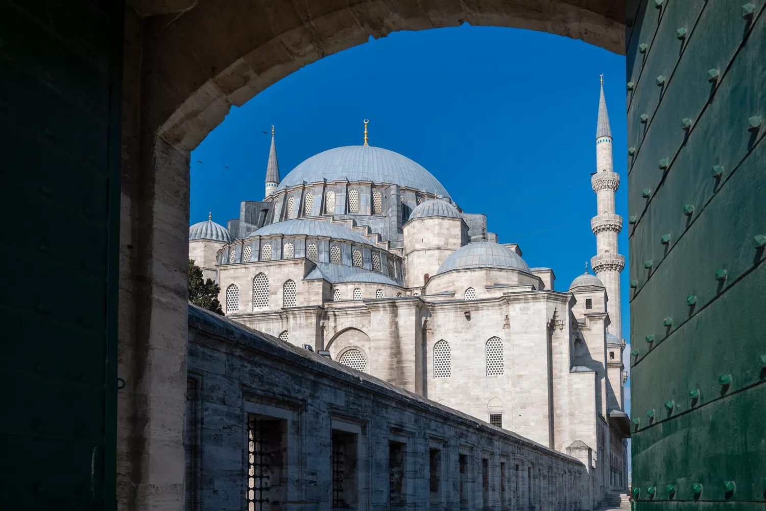 TAL-suleymaniye-mosque-TODOISTANBUL0923-4cbfbb3aeb29486187b1fd337cd5517a - Las 25 mejores cosas para hacer en Estambul en un fin de semana