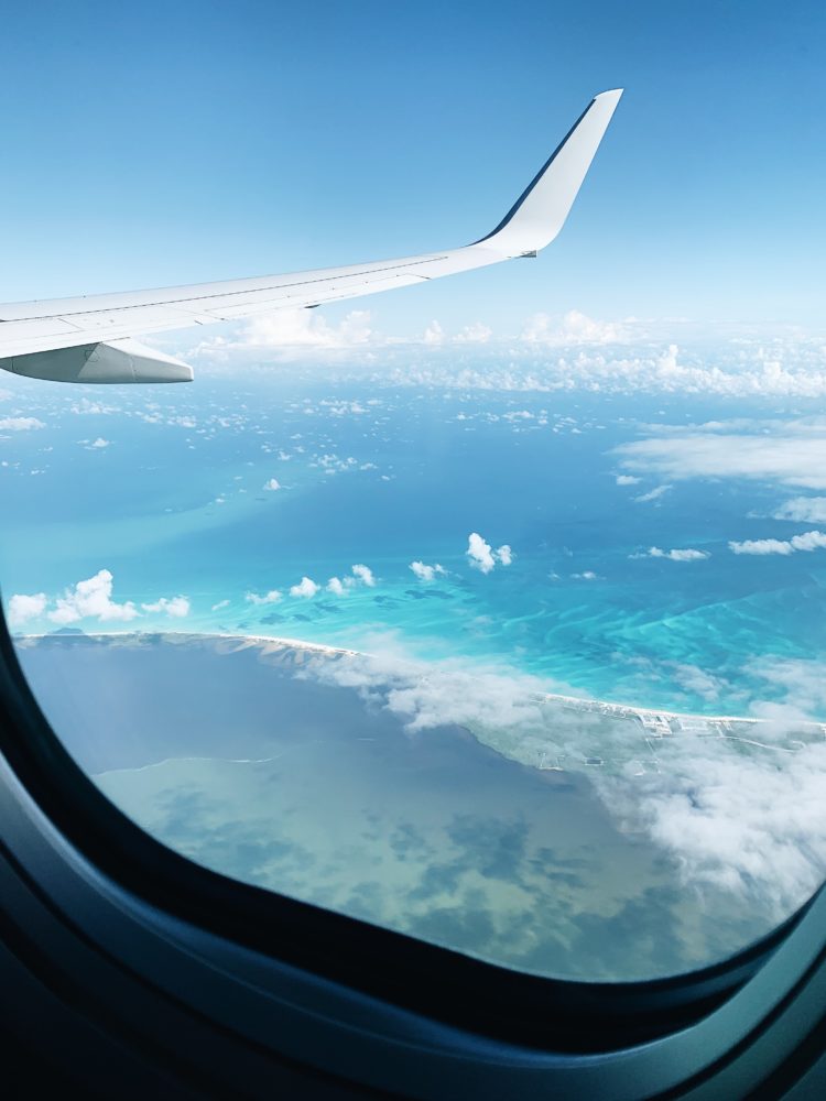 anna-sullivan-nNU2nAFN34c-unsplash-750x1000 - Recordatorio: viajar debe ser una experiencia extraordinaria