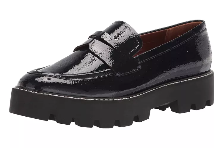 franco-sarto-balin-lug-sole-chunky-loafer-b2e67adee43b43ab9bffecd9189c6caf - Soy una viajera frecuente y estas son las 14 prendas perfectas para el avión que debo usar para ascender a primera clase: desde $282 MXN/15 euros