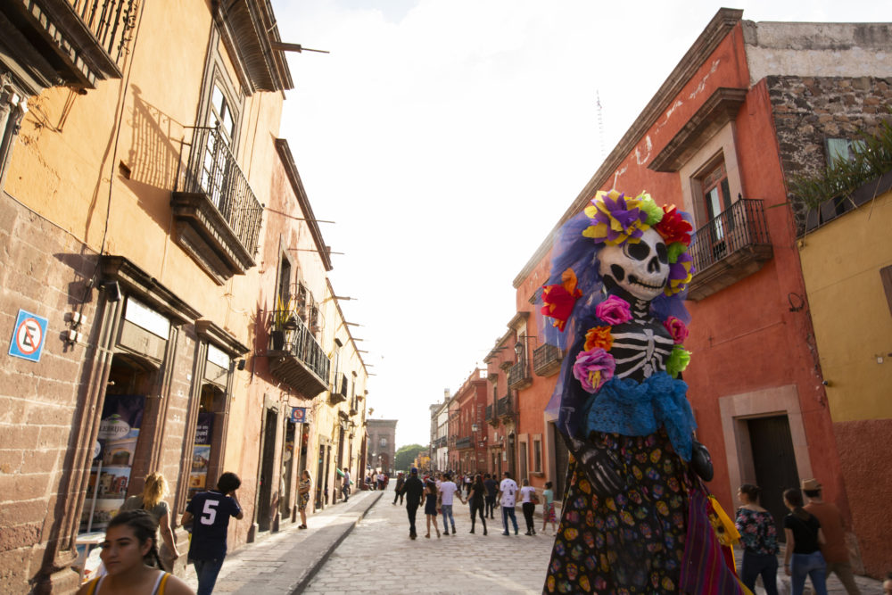 iStock-1286624412-1000x667 - 5 destinos para celebrar el Día de Muertos en México 