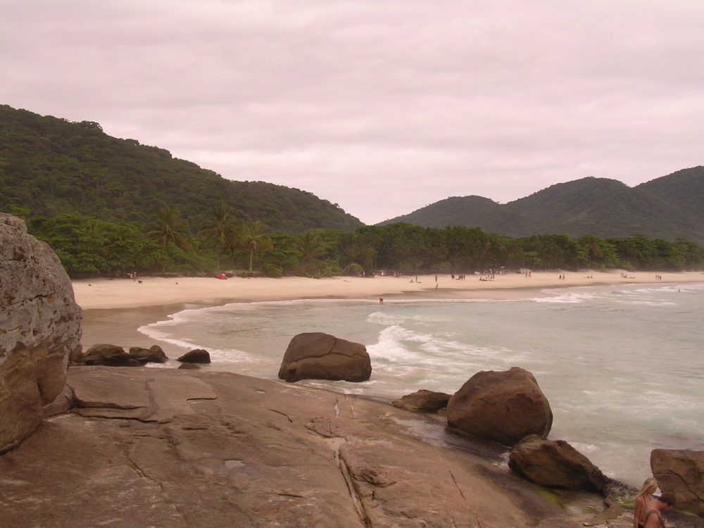 lopes-mendes-playas-sudamerica1-1000x750 - 4 playas de Sudamérica a las que te va a costar llegar -ni hablar partir-