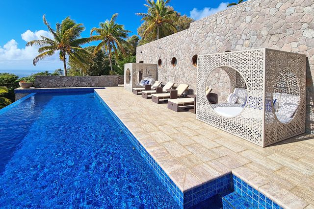 TAL-coulibri-ridge-vista-pool-cube-COULIBRIRIDGE1023-82779f340df3444fa584f9f3d22f4a5e - Coulibri Ridge: el resort más ecológico del mundo