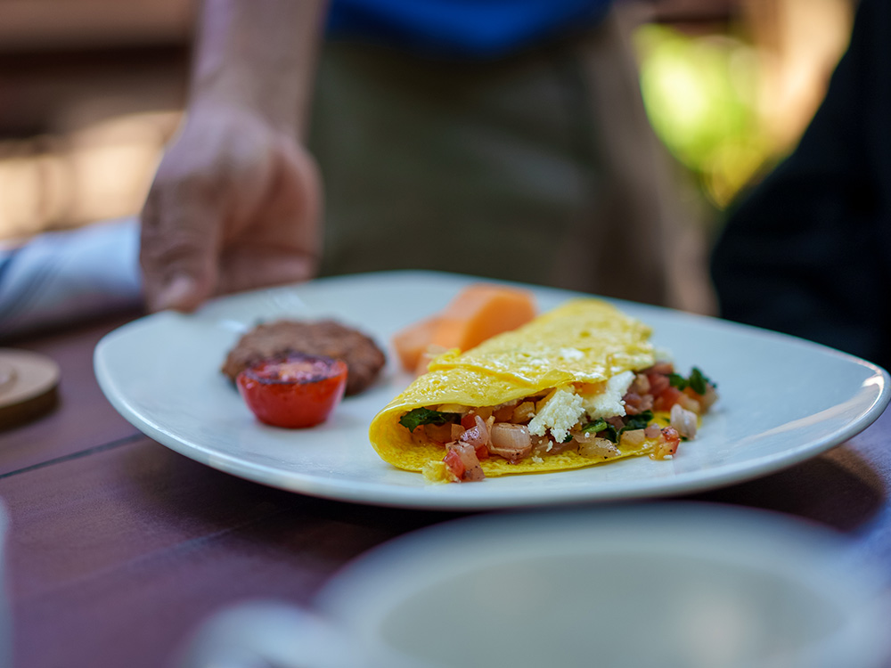 cuisine-at-ka-ana-resort-san-ignacio-cayo - Conoce la identidad de Belice a través de dos resorts de lujo bohemio 