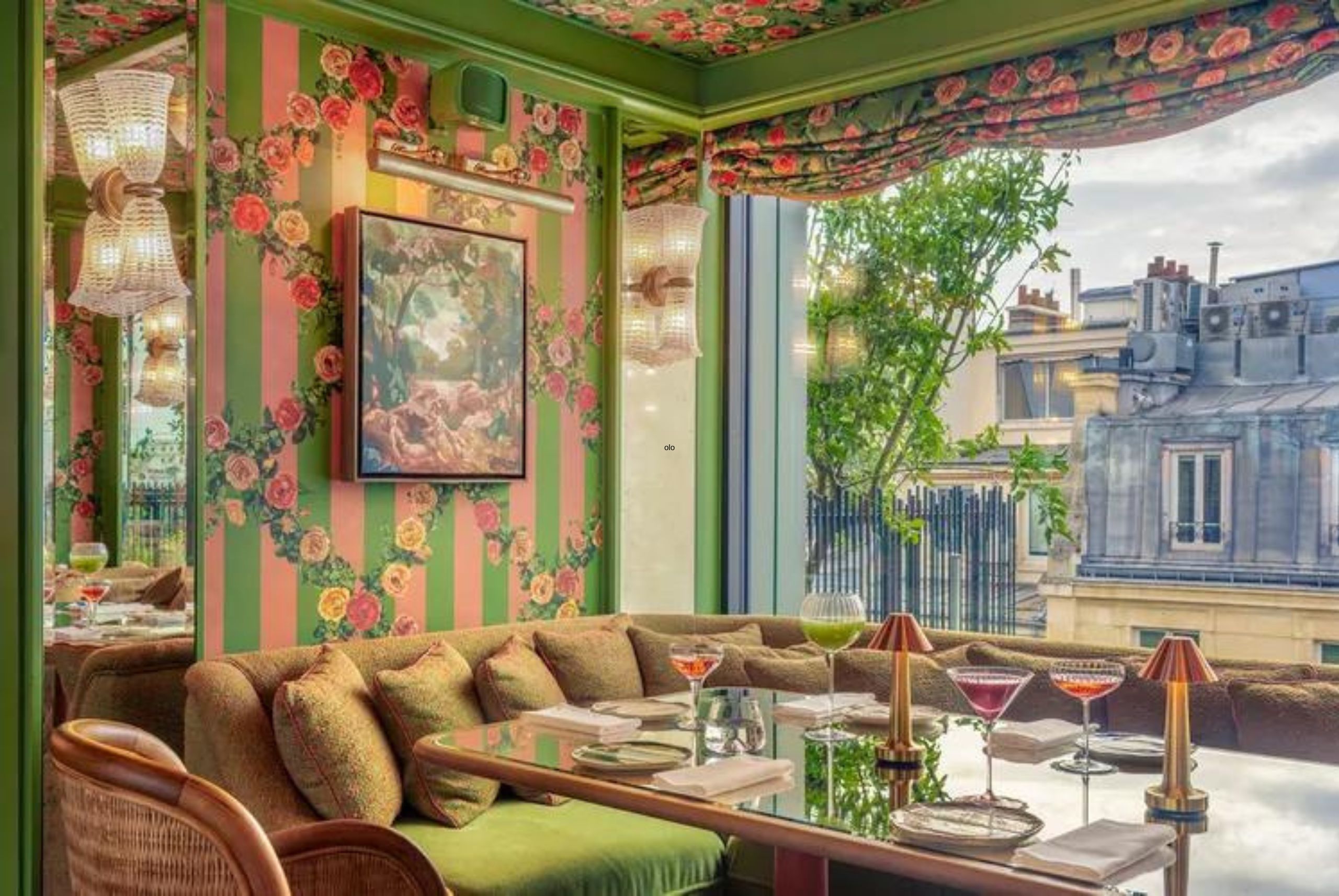 Uno de los mejores diseñadores de hoteles del mundo abrió dos impresionantes complejos en París este año