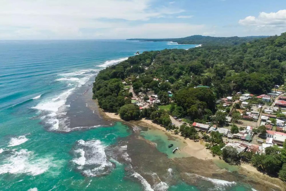 puerto-viejo-1000x670 - Qué visitar en Costa Rica, según los locales (más allá de los puntos turísticos convencionales)