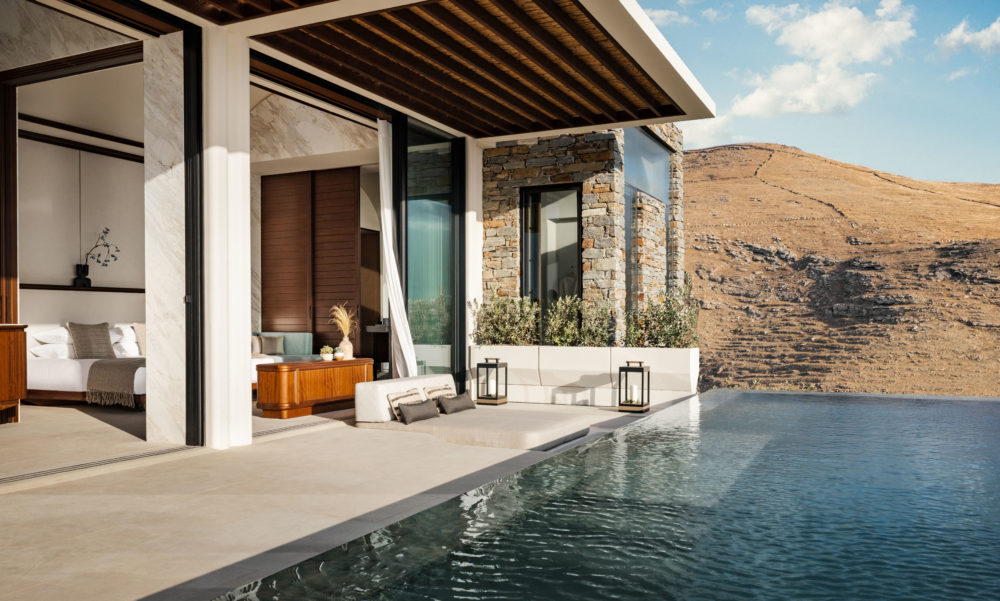 221017_OneOnly_KeaIsland_Pool_Terrace_Alt_0255_MASTER-1000x601 - Estas son las aperturas de hoteles de lujo más esperadas de 2024