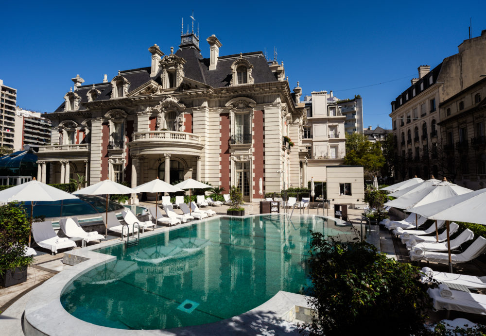 Pileta_Four_Season_Buenos_Aires3-1-1000x692 - ¿Verano en Buenos Aires? Visita estos hoteles con piscina