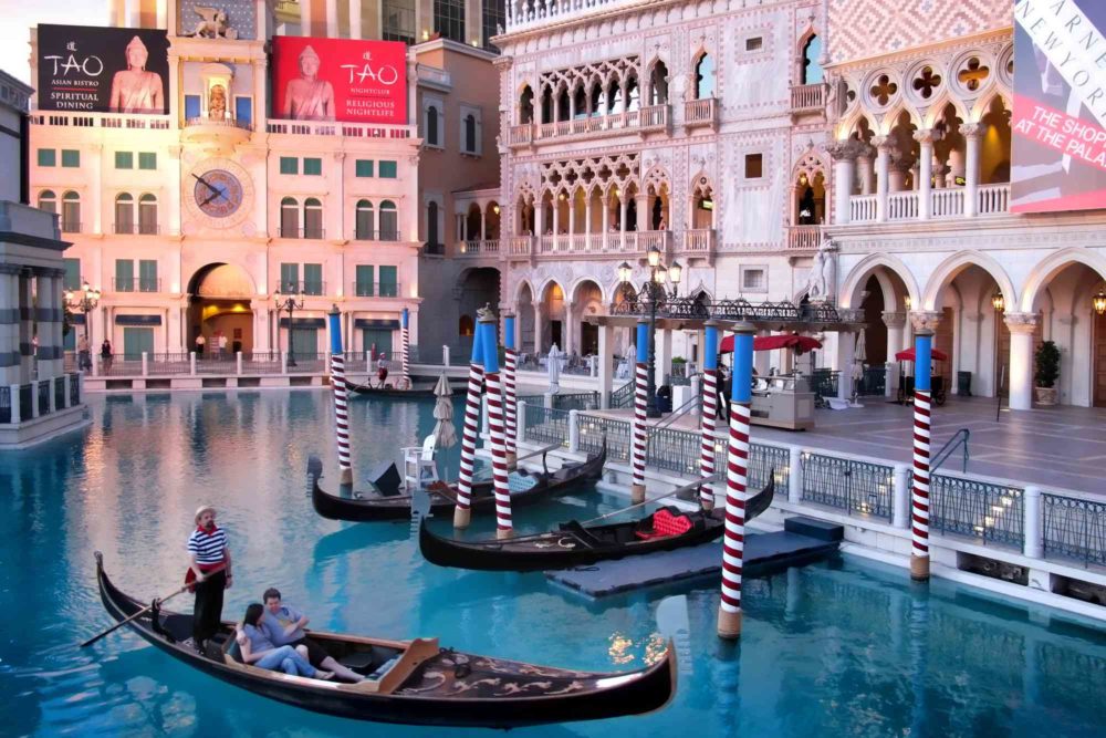 TAL-las-vegas-venetian-FUNCITY1223-40f03caf58aa45a193200e7ca0e5cd57-1000x667 - Esta ciudad icónica del entretenimiento fue nombrada la más divertida de EE. UU.