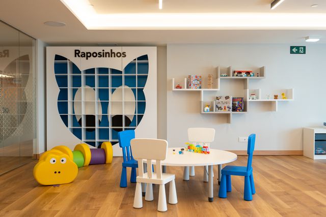 TAL-martinhal-lisbon-oriente-kids-club-FAMLISBON1223-bcc28b67eeb64529b74272b352f351f3 - Este hotel familiar en Lisboa cuenta con magníficas habitaciones estilo apartamento y el mejor club infantil que jamás hayamos visto