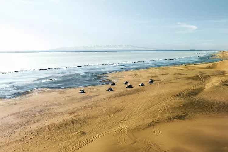 TAL-nomadic-road-jeep-GROUPTOURS1123-887f8e8f15cb43c2ba7fa2bd78f0a795 - Los tours en grupo están volviendo a ser populares, aquí te explicamos cómo encontrar algunos realmente divertidos