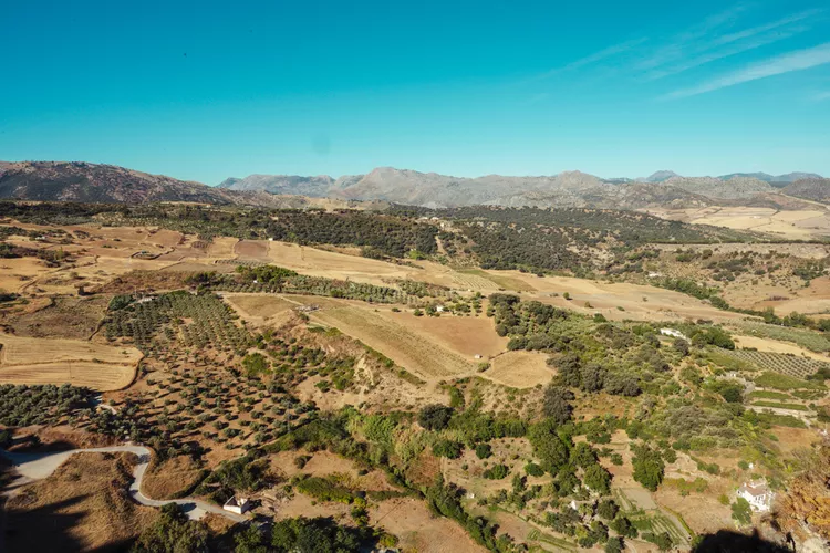 TAL-ronda-landscape-RONDASP1123-8e5e8474a55c4fc2a965ed69c9ea72a5 - La "ciudad de los sueños" de España cuenta con impresionantes vistas a la montaña, hermosos hoteles y restaurantes con estrellas Michelin