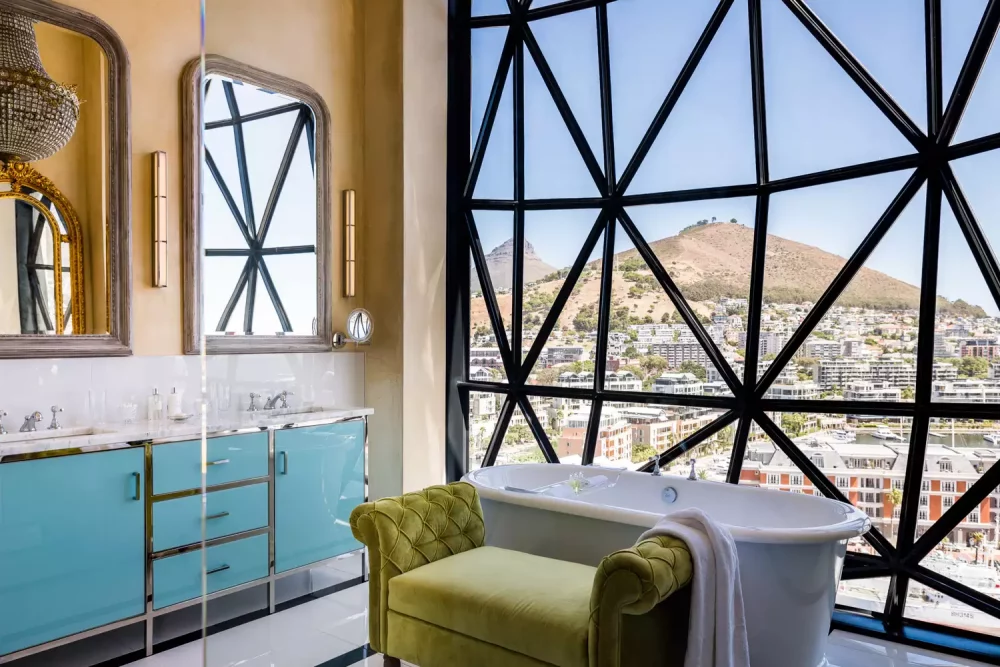 TheSiloHotelBathroom-1000x667 - 12 días de lujo inolvidable en Sudáfrica