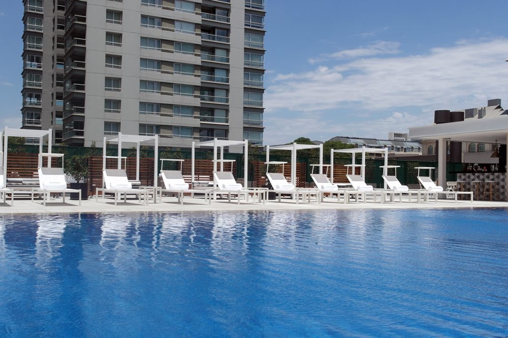 piscina_alvear_icon_hotel-1000x666 - ¿Verano en Buenos Aires? Visita estos hoteles con piscina