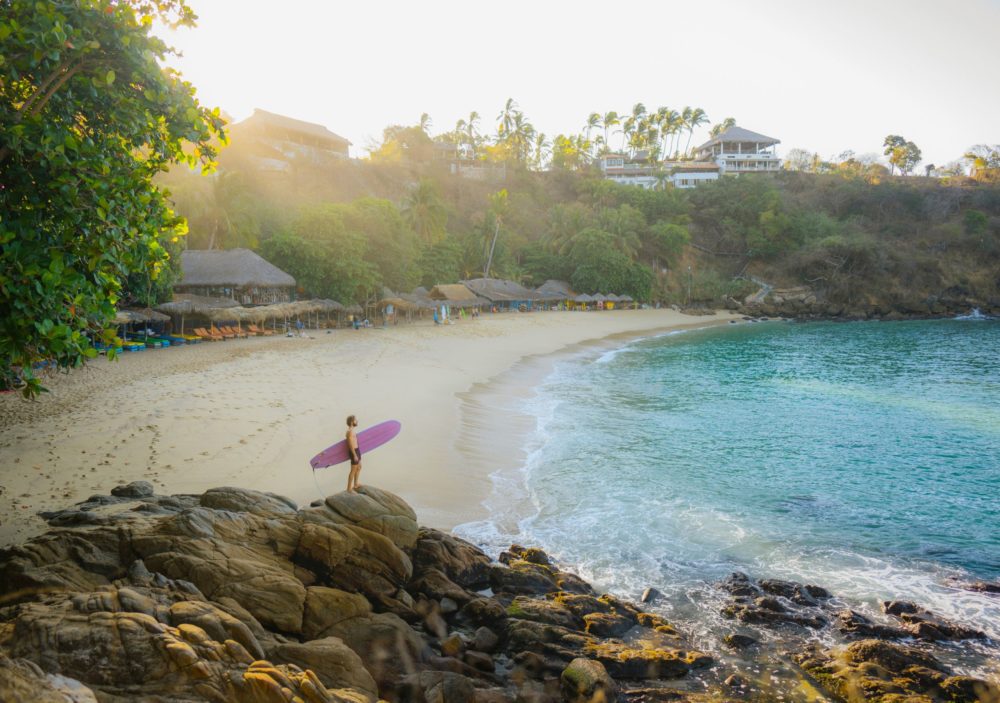 puerto-escondido-1000x703 - 4 destinos en México para visitar en 2024