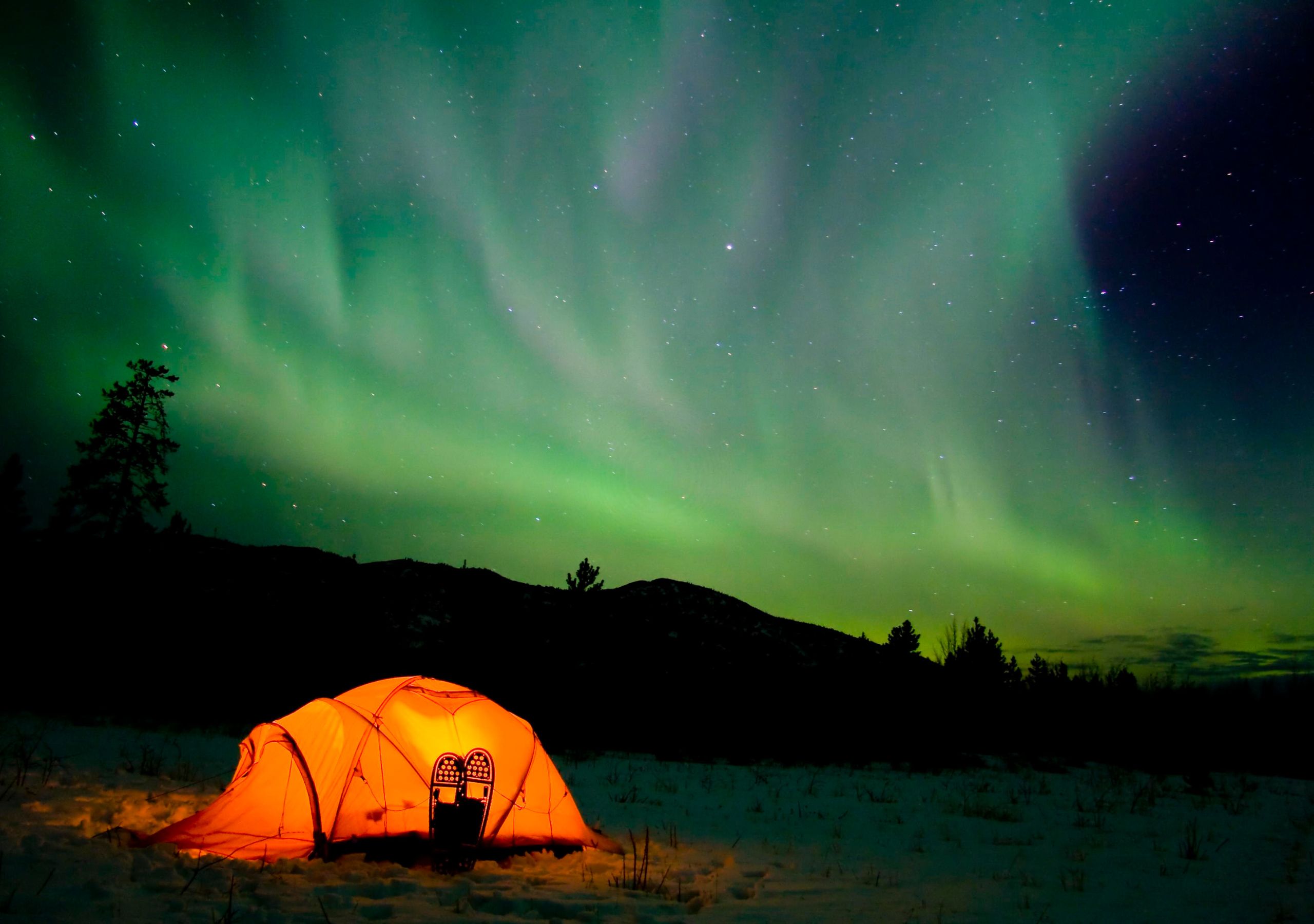 Auroras boreales, naturaleza y adrenalina en el Norte de Canadá, ¿te atreverías?