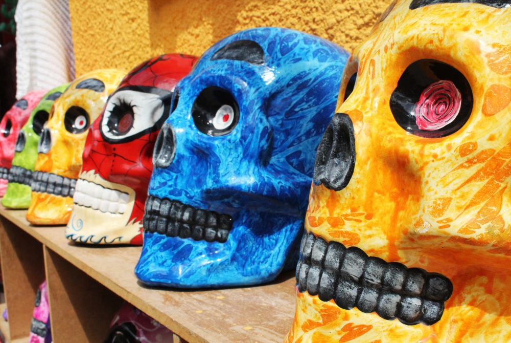 Artesanias-Colombia-1000x670 - El pueblo con hermosos colores y preciosas artesanías a 3 horas de Bogotá