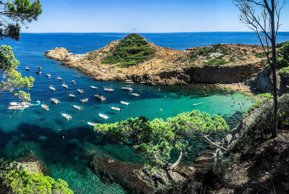 Bajo-Ampurdan-Espana-1000x670 - Escapadas: 3 lugares inigualables de España para disfrutar un fin de semana