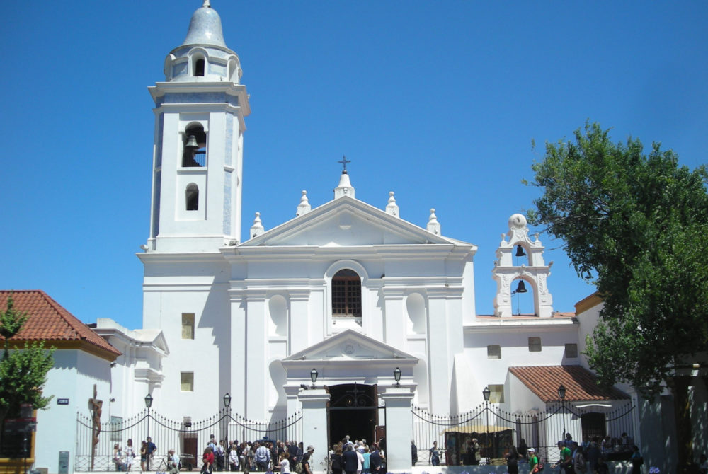 Basilica-Nuestra-Senora-Del-Pilar-1000x670 - Guía de barrios porteños: lo que no te puedes perder de Recoleta