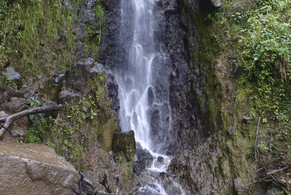 Cascada-del-Amor-Jardin-1000x670 - Es uno de los pueblitos más hermosos de Colombia que te enamorará con sus vibrantes colores y flores