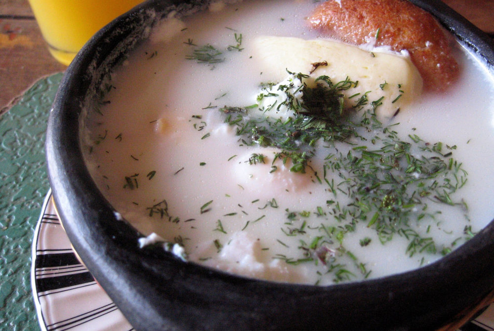 Changua-1000x670 - 5 platos típicos de Bogotá para degustar si viajas a Colombia