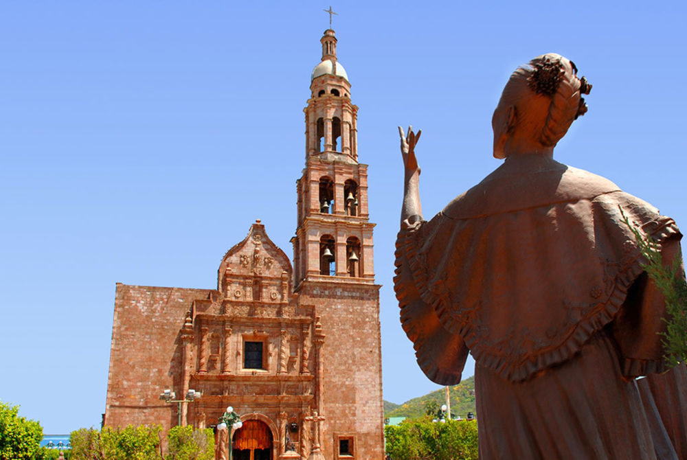 Iglesia-El-Rosario-Sinaloa-1000x670 - Este Pueblo Mágico es uno de los destinos más hermosos de Sinaloa y tiene lagunas y esteros únicos