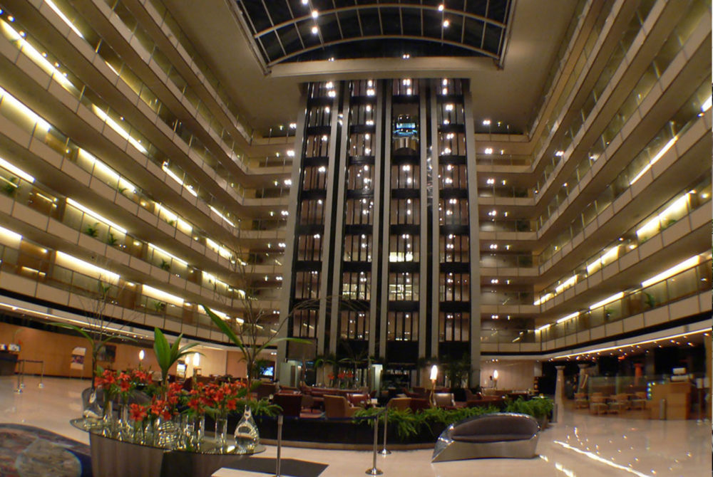 Interior-Hotel-Hilton-Buenos-Aires-1000x670 - Los 3 mejores hoteles 5 estrellas en Buenos Aires