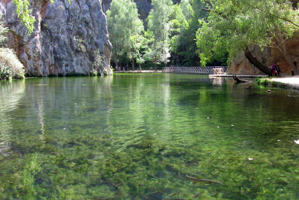 Lago-Monasterio-Zaragoza-1000x670 - Escapadas: el monasterio con más 800 años y un jardín secreto a una hora de Zaragoza