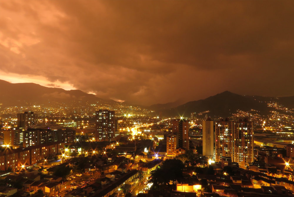 Medellin-Colombia-1000x670 - Guía de viaje: 7 lugares únicos para descubrir en Medellín