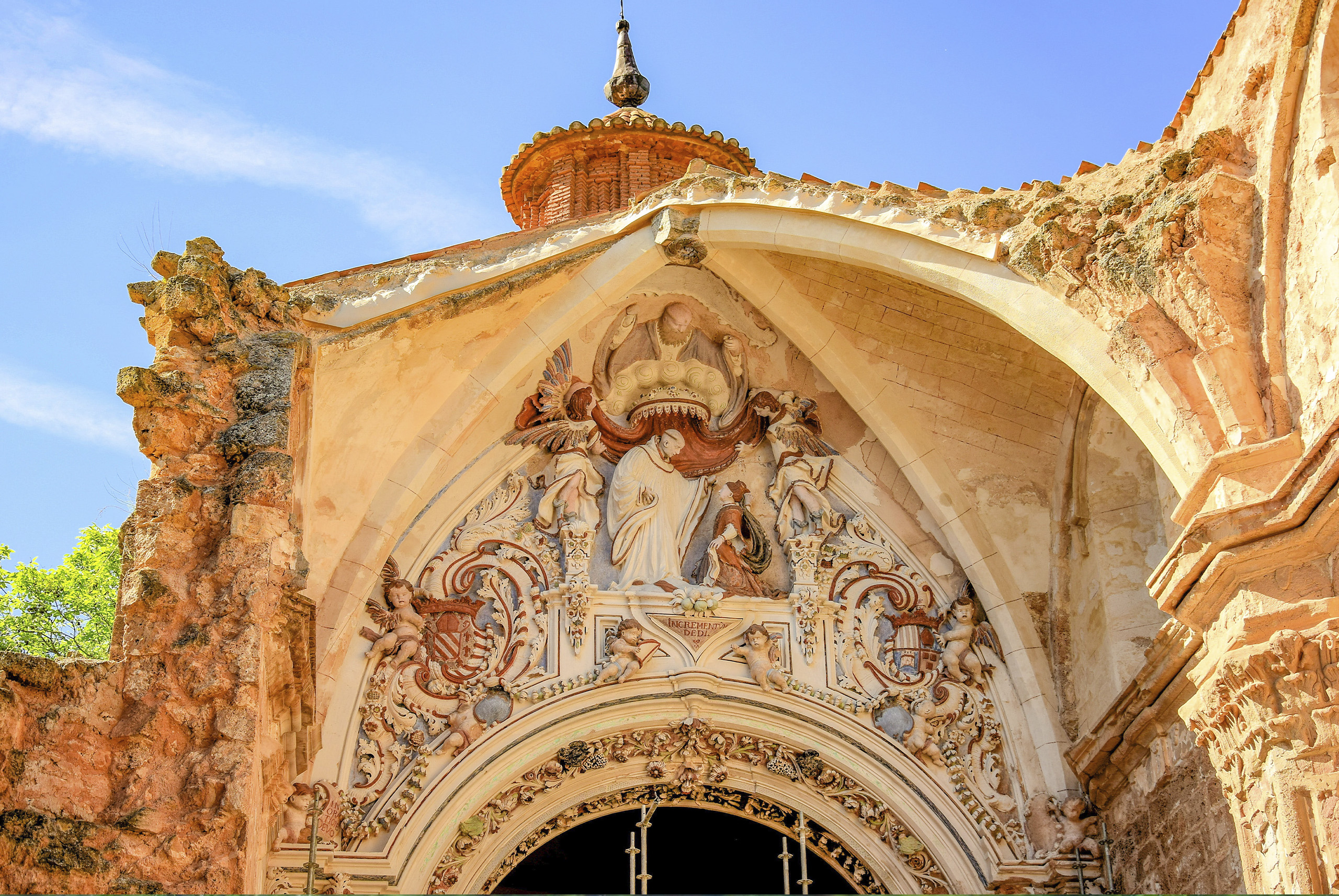 Escapadas: el monasterio con más 800 años y un jardín secreto a una hora de Zaragoza