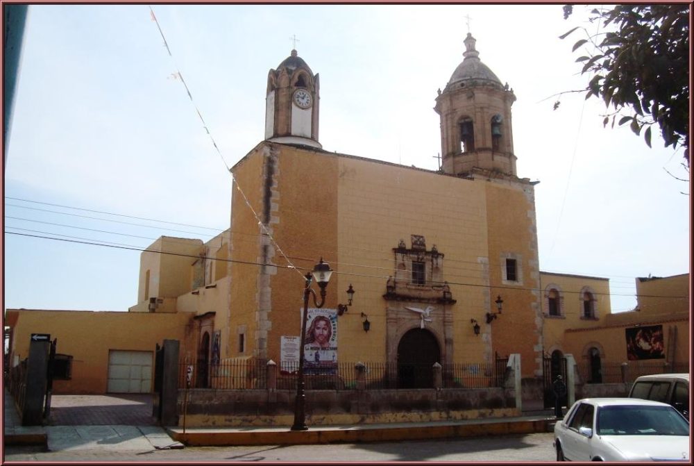 Parroquia_de_San_Pedro_Apostol_Nombre_de_Dios_Durango_Mexico_01-1000x671 - El Pueblo Mágico declarado patrimonio mundial por la UNESCO con templos, bellos paisajes y una increíble gastronomía