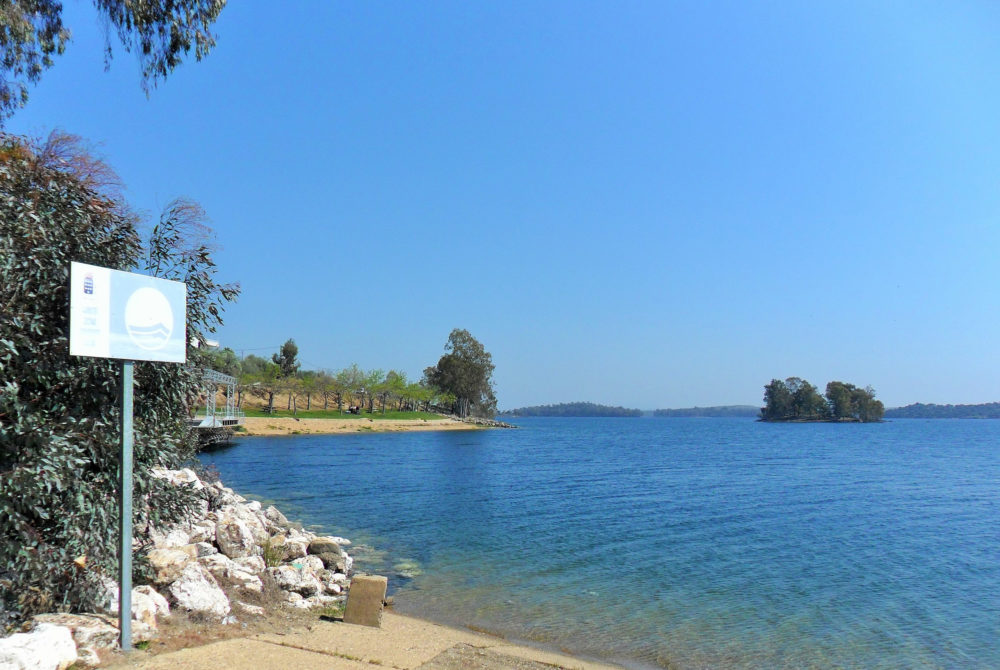 Playa-de-Orellana-1000x670 - La playa Bandera Azul ideal para recargar energía y desconectarse a 90 minutos de Cáceres
