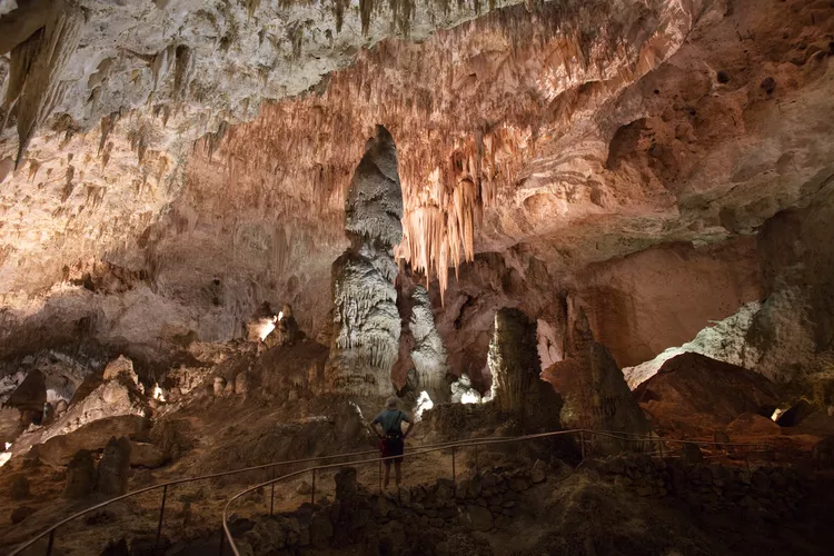 TAL-carlsbad-caverns-PLACESNM1123-8e8c7fcb65ca46459209be3cf9bbaad4 - 18 mejores lugares para visitar en Nuevo México, según los locales