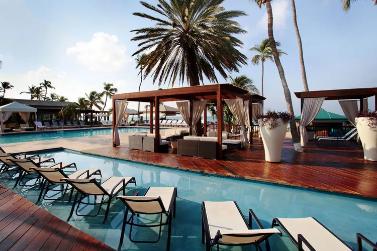 TAL-divi-aruba-ALLINGIRLSCARIB1223-00774b44397948f4bacf74a68019515e - He visitado Aruba más de 30 veces: te enseño cómo planificar el viaje perfecto