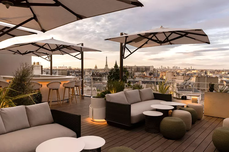 Este nuevo y elegante hotel en París es el lugar perfecto para experimentar la ciudad como un local