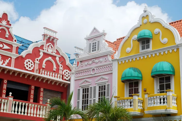 TAL-oranjested-neighborhood-ARUBA1223-28c0206108204fc097b30d66177c437b - He visitado Aruba más de 30 veces: te enseño cómo planificar el viaje perfecto