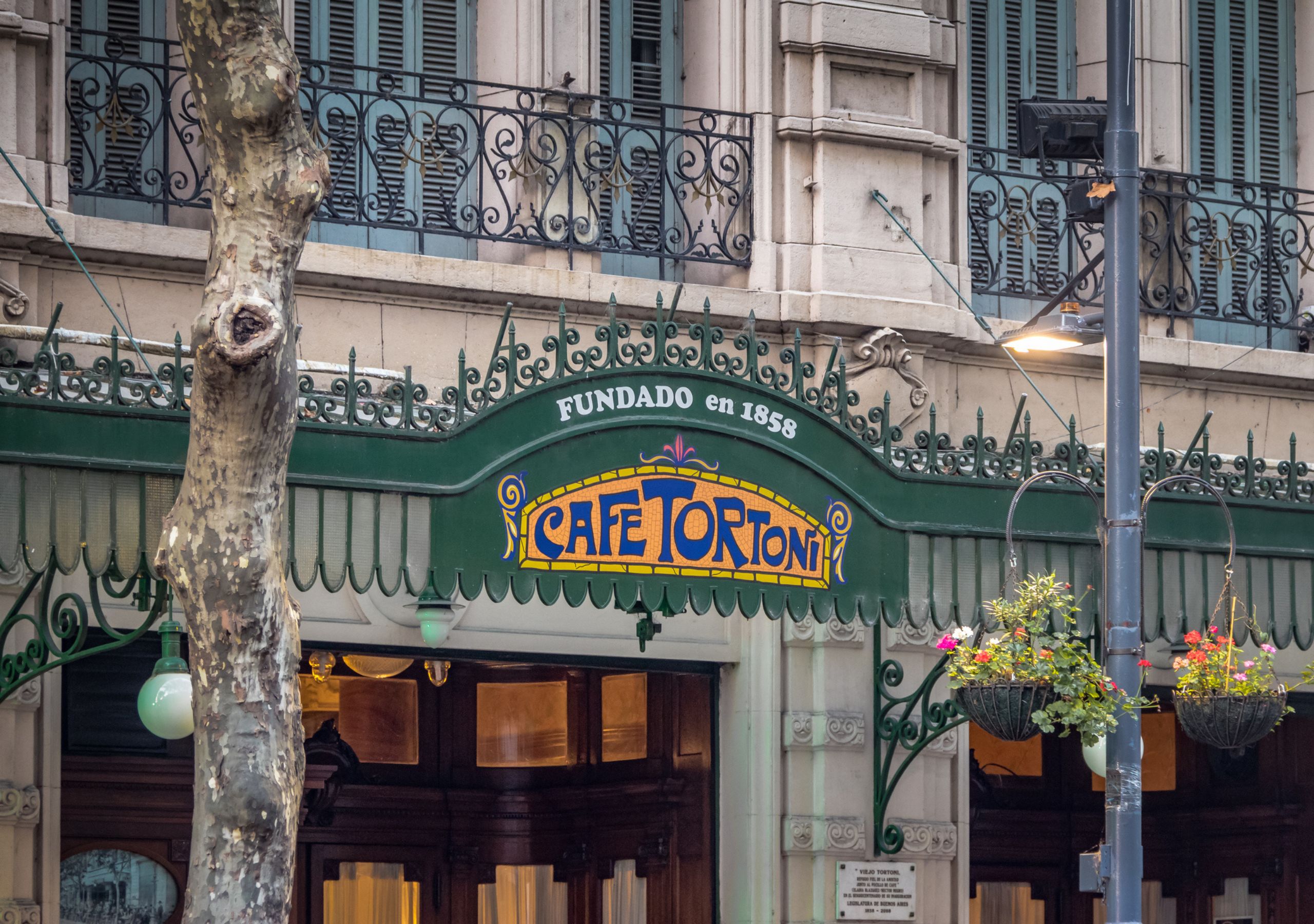 Cafés Notables en Buenos Aires: tradición y buena gastronomía