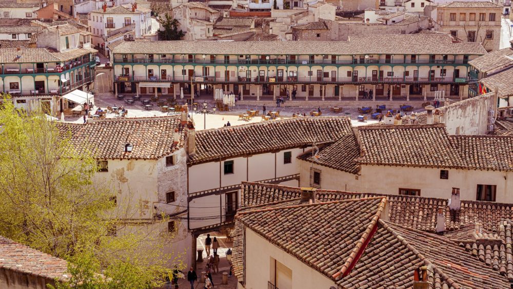 chinchon2-espana-pixabay-turismo-pueblo-1000x563 - Es uno de los pueblos más hermosos de España y está a 1 hora de Madrid