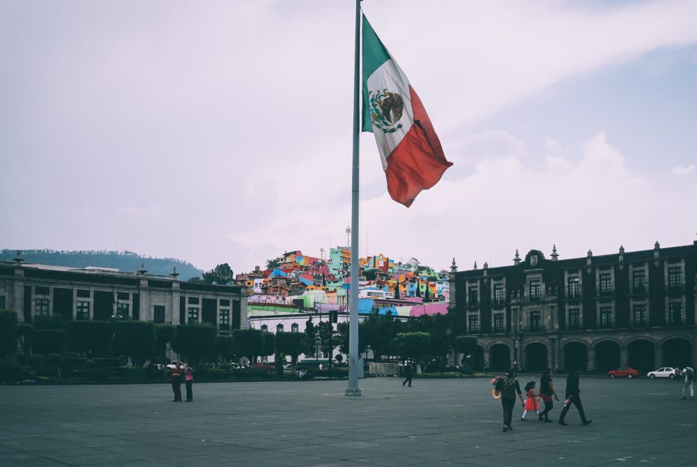 ciudad-de-mexico-viajes-turismo-guia-lugares-bellos-1000x670 - Las 5 ciudades turísticas de México que deberías conocer