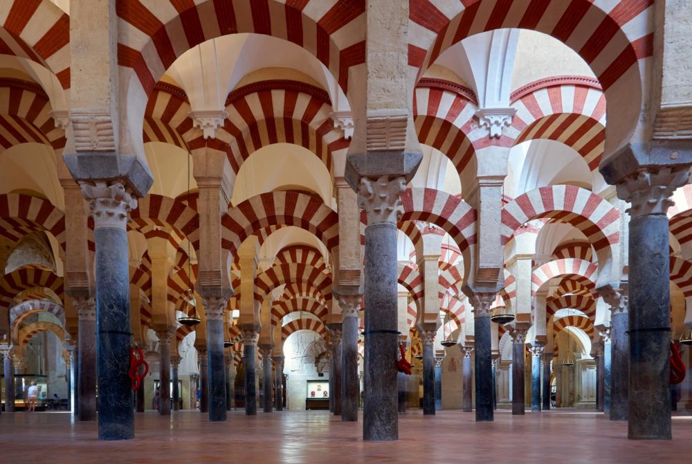 cordoba-pexels-1000x670 - Guía de viaje: 5 lugares para descubrir en Córdoba, el lugar con más historia en Andalucía
