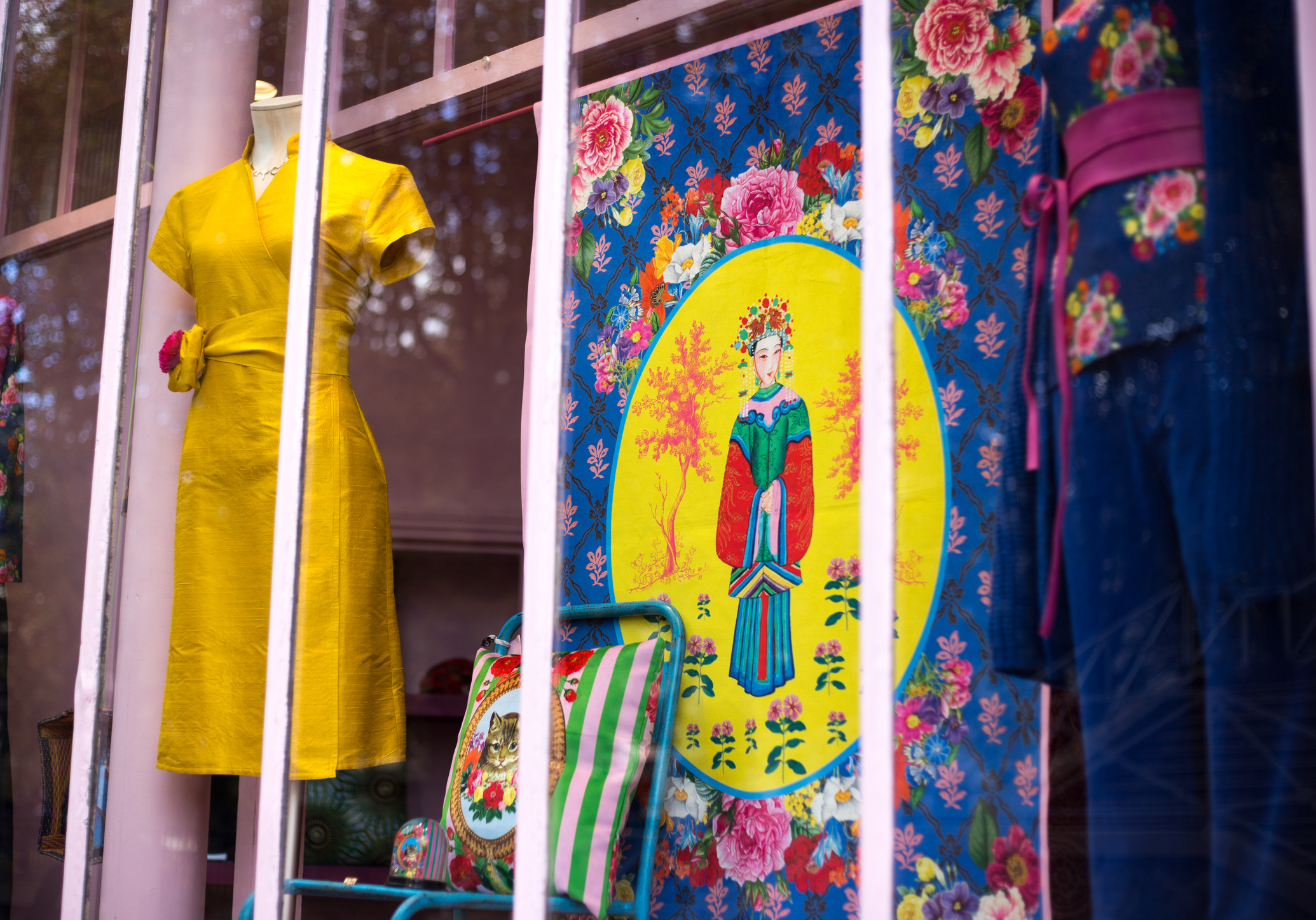 escaparate-de-Antoine-et-Lili - París con presupuesto limitado: 7 lugares gratis para visitar