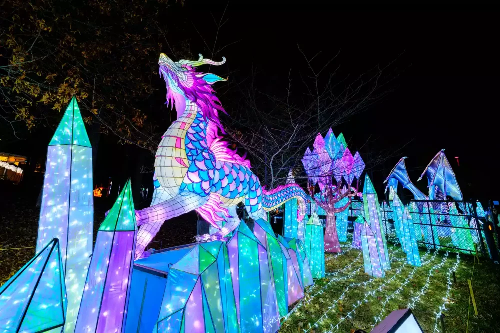 festival-CN-1000x665 - Este pueblo de Carolina del Norte organiza un hermoso festival de linternas chinas con un dragón de 6.4 metros de altura, y aún hay boletos disponibles