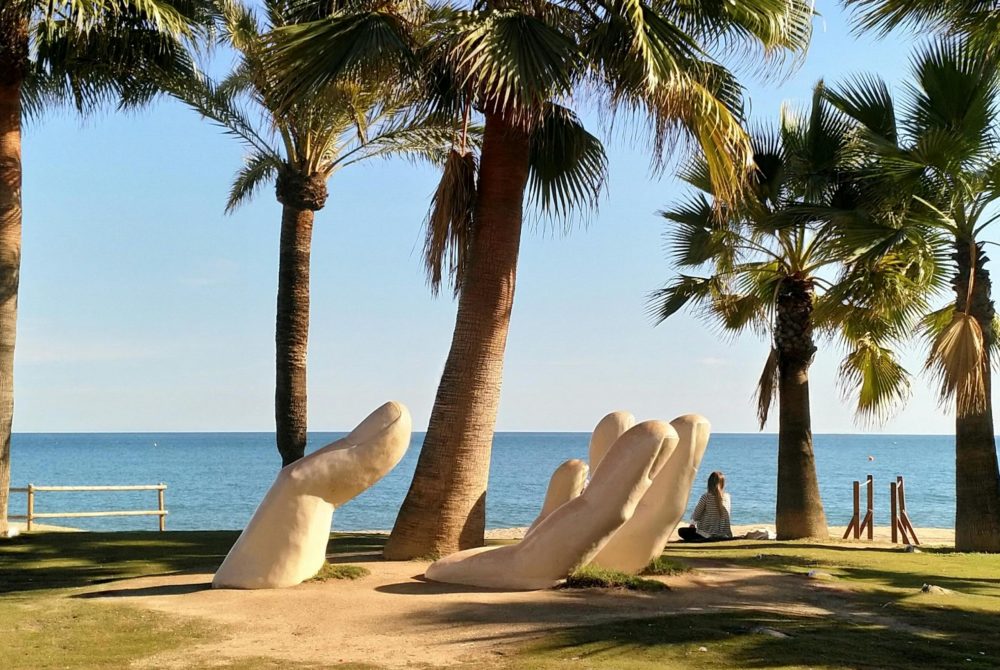 fuengirola-pexels-espana-viajar-1000x670 - La ciudad cercana a Málaga que es el mejor destino de España para viajar con tu mascota