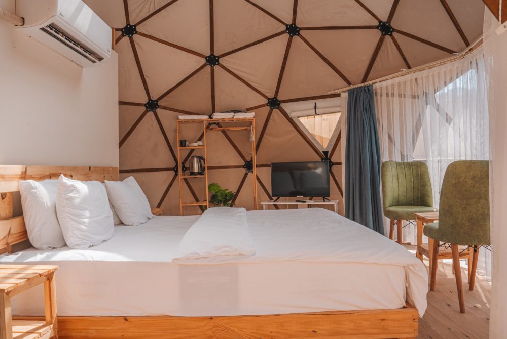 glamping-espana-hospedaje-vacaciones-turismo-1000x670 - Los 5 mejores glampings de España para ir en cualquier época del año