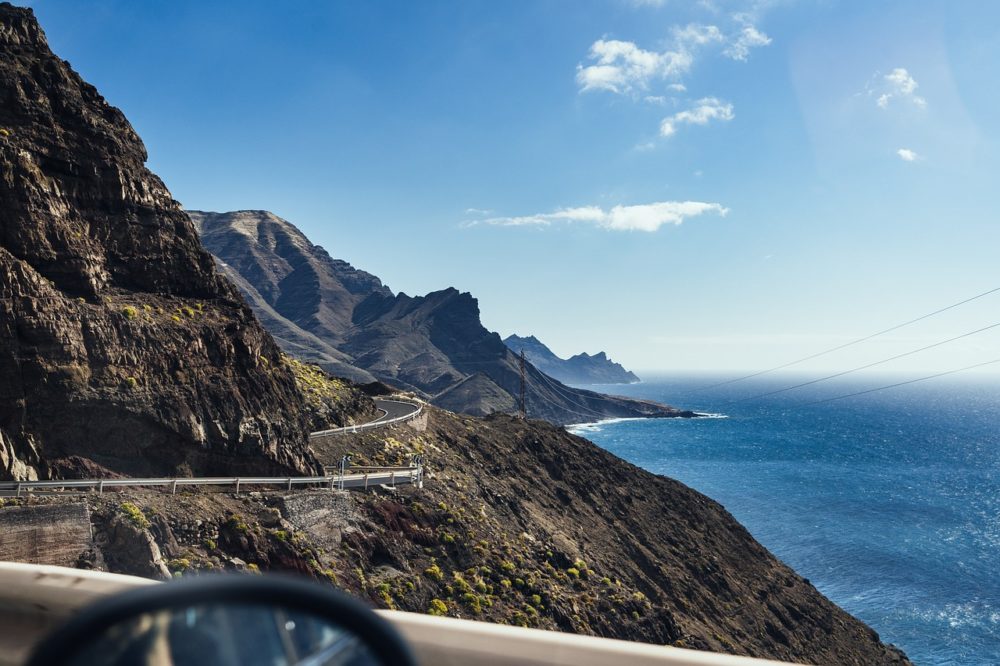 grancanaria-pixabay-playa-familia-espana-vacaciones-1000x666 - Las 6 ofertas en viajes para mayores de 60 dentro de España