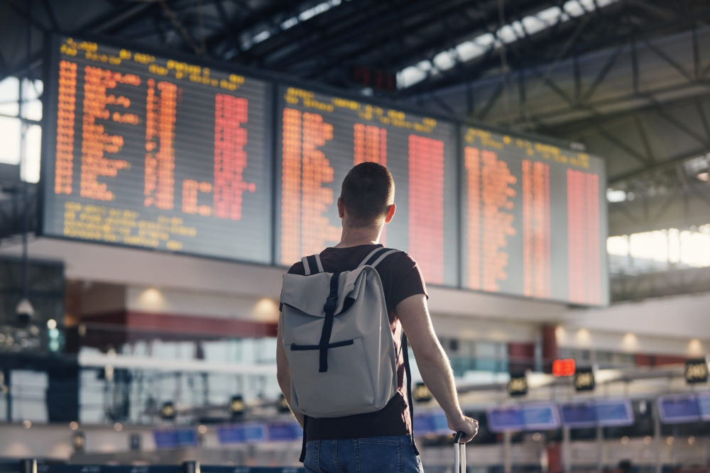 iStock-1548715330-1000x667 - ¿Se puede llevar un termo en el avión?
