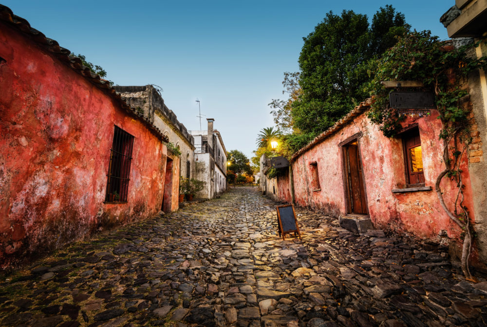iStock-916101100-1000x672 - Cruzar el charco por un rato: qué hacer en Colonia del Sacramento